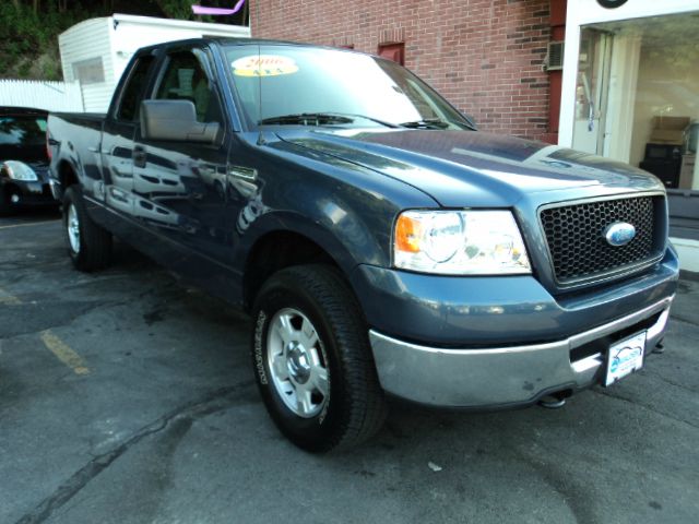 Ford F150 XL 2WD Reg Cab Pickup Truck