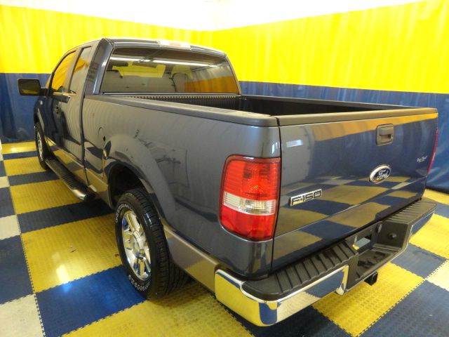 Ford F150 XLT Supercrew Short Bed 2WD Pickup Truck