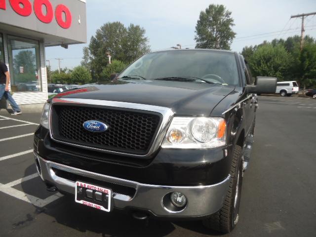 Ford F150 K1500 Lt Pickup Truck