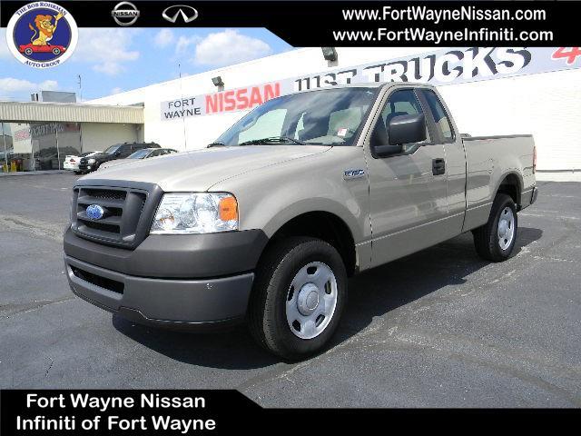 Ford F150 2500 SL Pickup