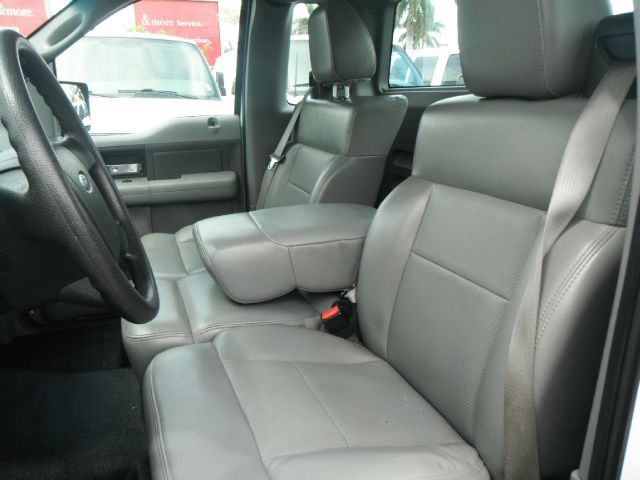 Ford F150 SLE 1500 Z71 Pickup Truck