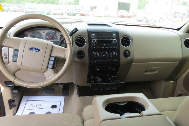 Ford F150 SLT 1 Ton Dually 4dr 35 Pickup Truck