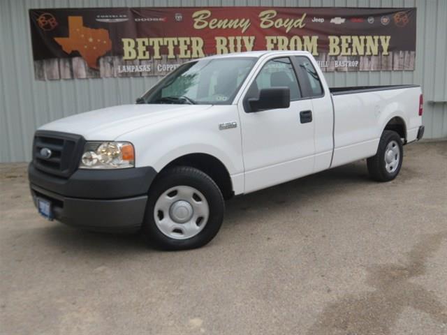 Ford F150 4-door Sedan Pickup Truck