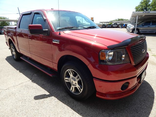 Ford F150 1500 Extended Cab SLE Pickup Truck