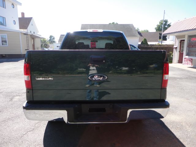 Ford F150 2500 SL Pickup Truck