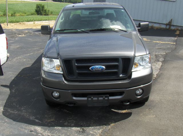 Ford F150 XLT Supercrew Short Bed 2WD Pickup Truck