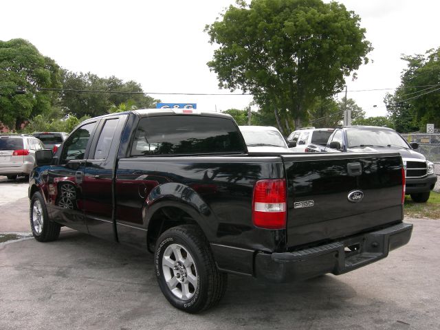 Ford F150 LX V6 Coupe Pickup Truck