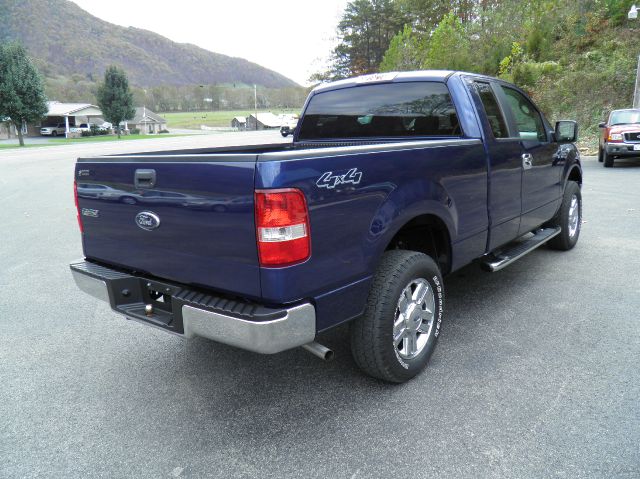 Ford F150 XL 2WD Reg Cab Pickup Truck