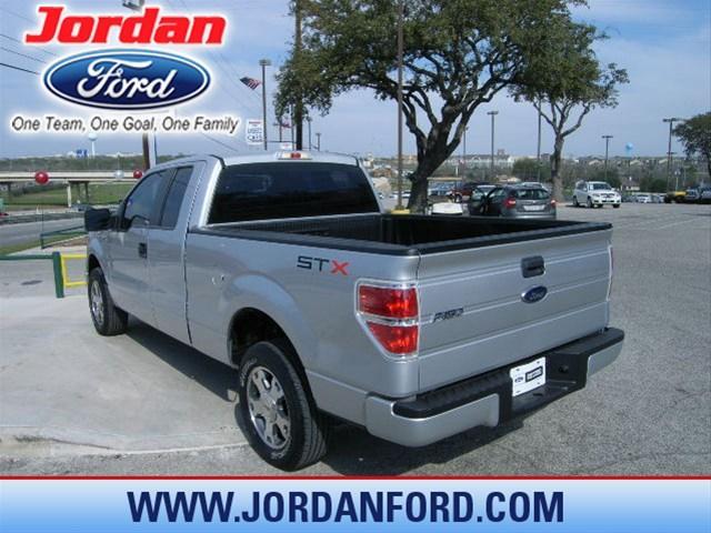 Ford F150 2009 photo 2
