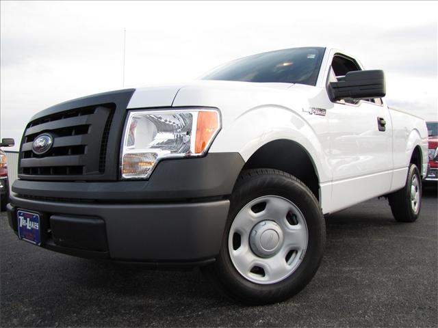 Ford F150 2WD 1/2 Ton Pickup