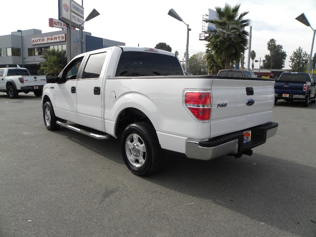 Ford F150 2010 photo 2