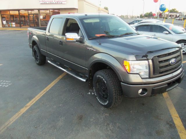 Ford F150 EXT CAB 4WD 143.5wb Pickup Truck