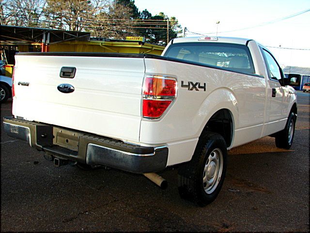 Ford F150 2010 photo 2