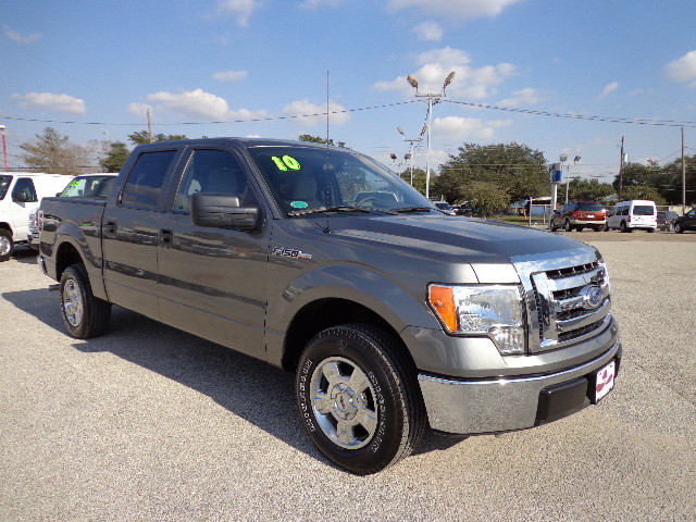 Ford F150 2010 photo 2