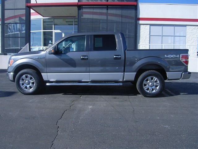 Ford F150 2010 photo 2