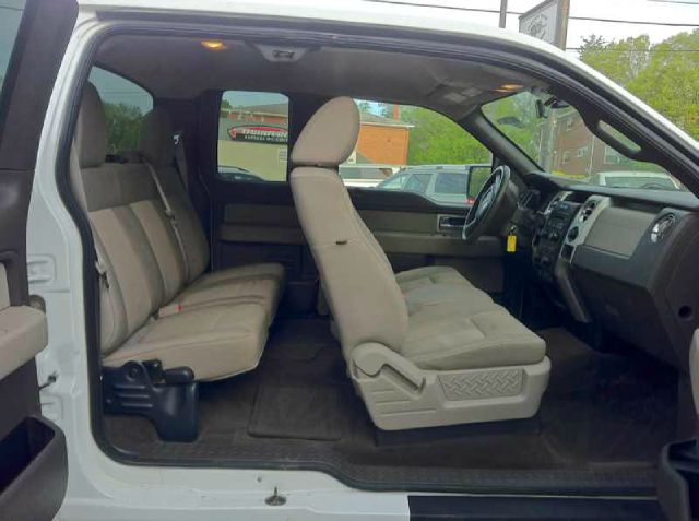 Ford F150 2010 photo 2