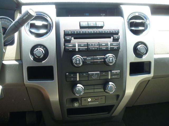 Ford F150 2010 photo 2