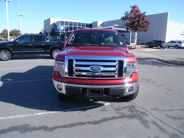 Ford F150 2010 photo 2
