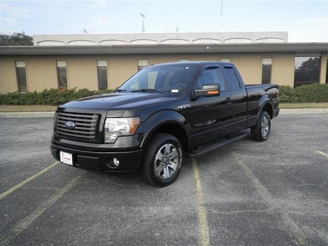 Ford F150 2010 photo 2