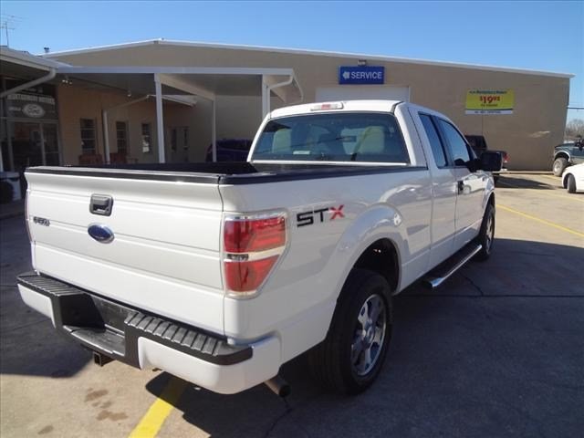 Ford F150 2010 photo 2