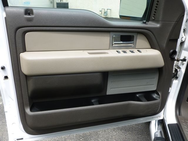 Ford F150 2010 photo 21