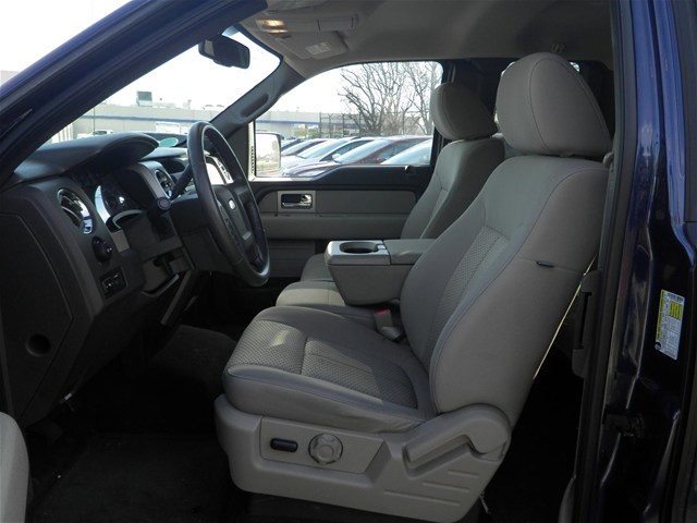 Ford F150 2010 photo 2