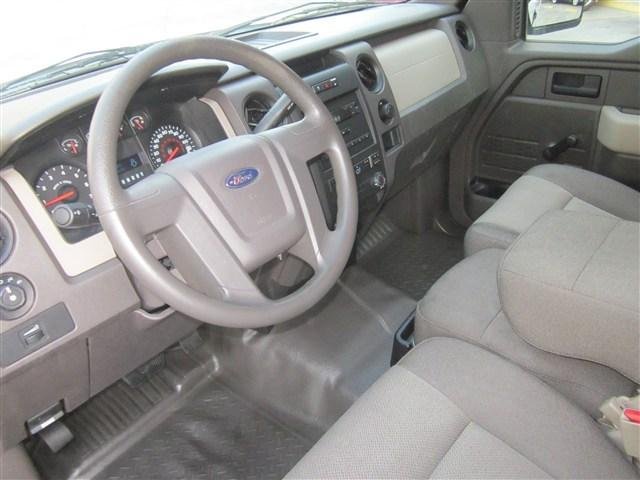 Ford F150 2010 photo 2