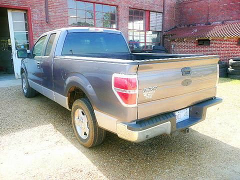 Ford F150 FB13 GRAY Pickup Truck