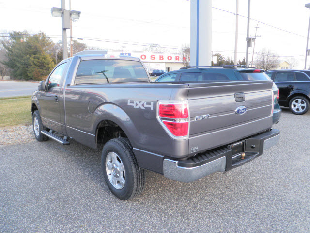 Ford F150 2010 photo 2