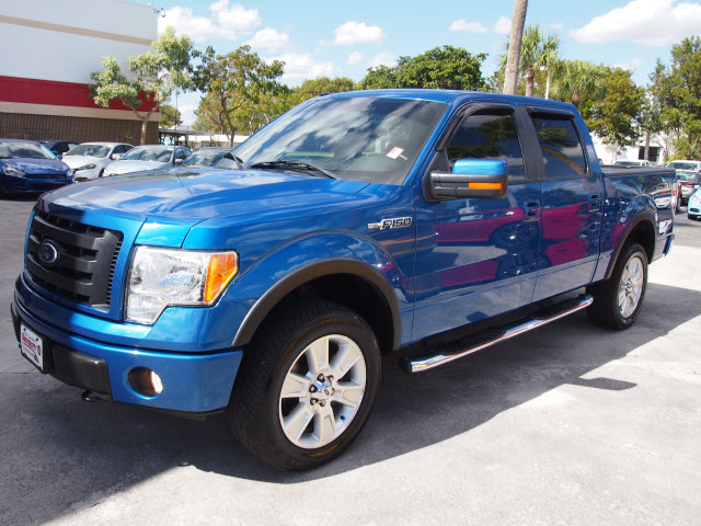 Ford F150 2010 photo 2