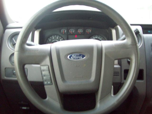 Ford F150 2010 photo 3