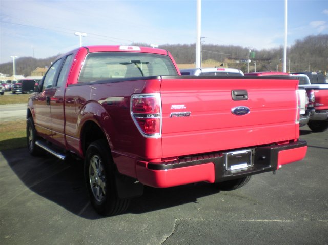 Ford F150 2010 photo 2