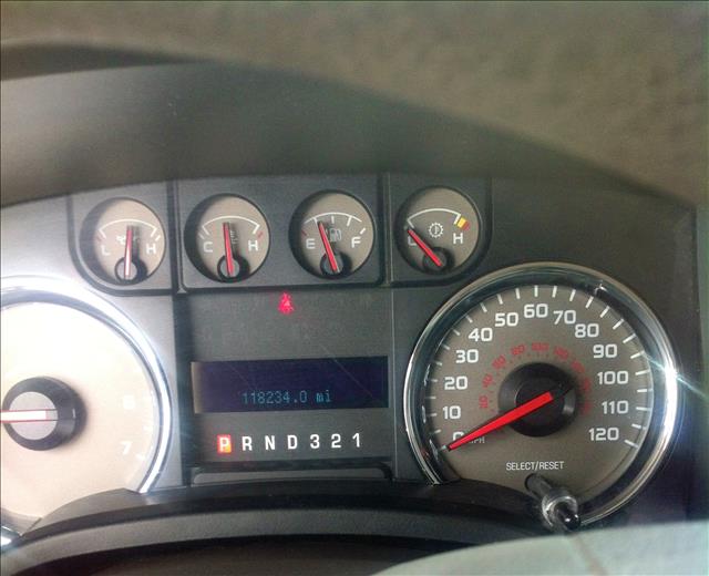 Ford F150 LT Z-71 Crew Cab 4x4 Pickup Truck