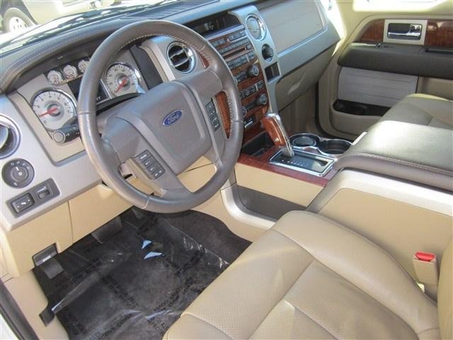 Ford F150 2010 photo 2