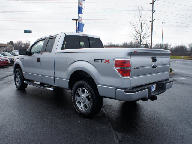 Ford F150 2010 photo 2