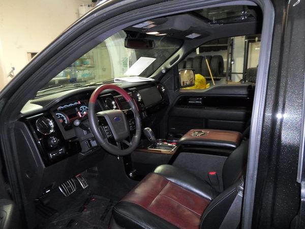 Ford F150 2010 photo 2