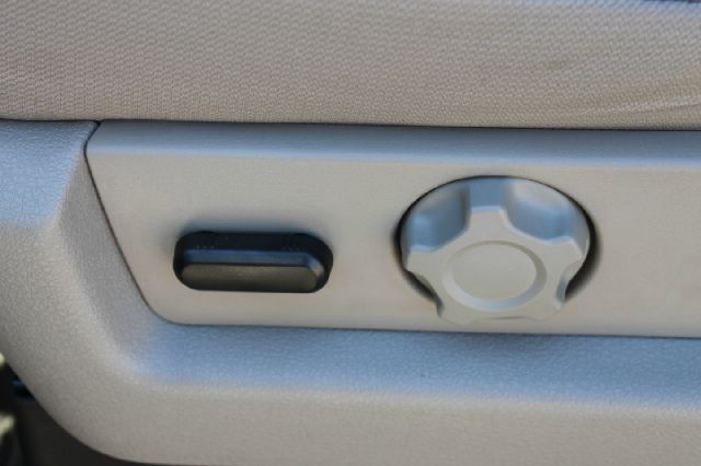 Ford F150 2010 photo 14