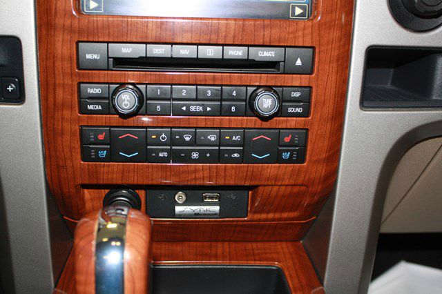 Ford F150 2010 photo 17