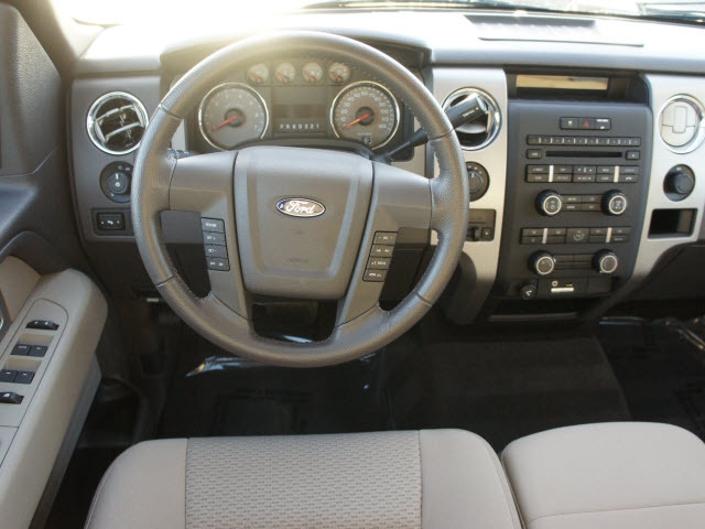 Ford F150 2010 photo 3