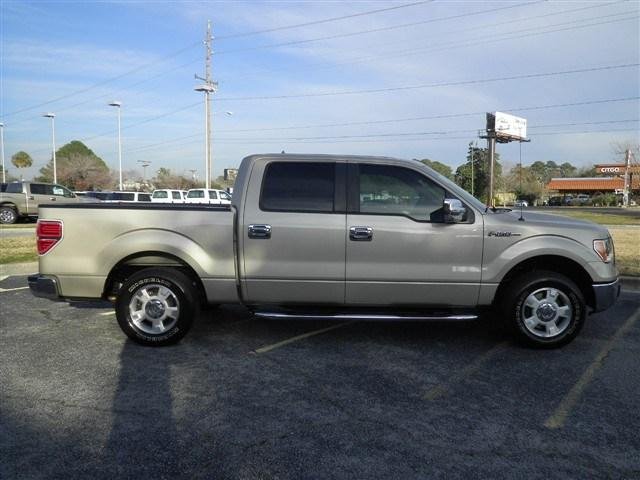 Ford F150 2010 photo 1