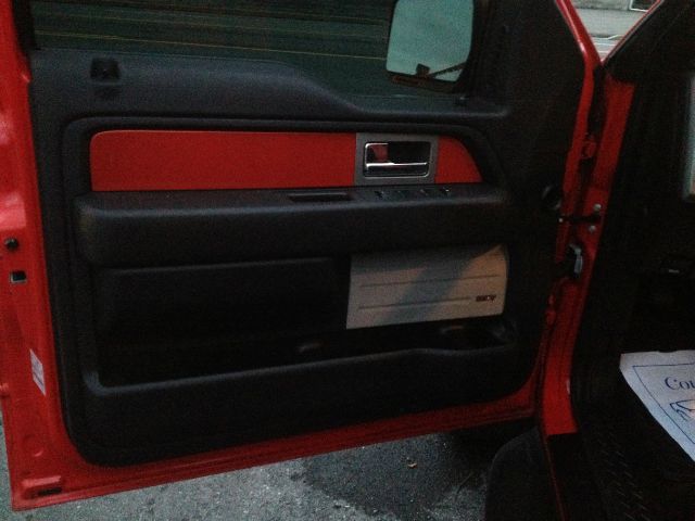 Ford F150 2010 photo 2