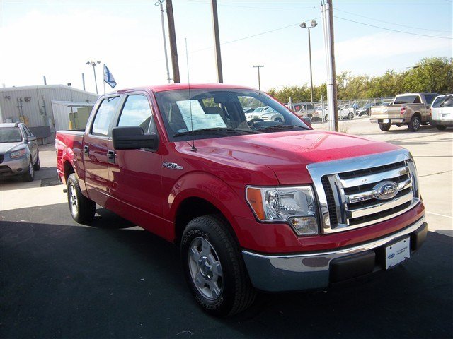 Ford F150 2010 photo 2