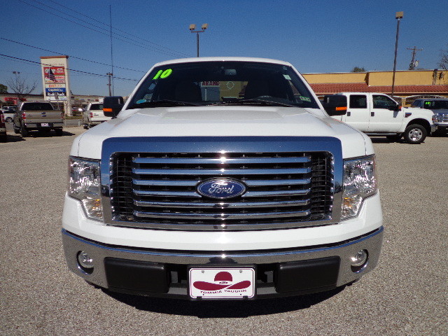 Ford F150 2010 photo 1