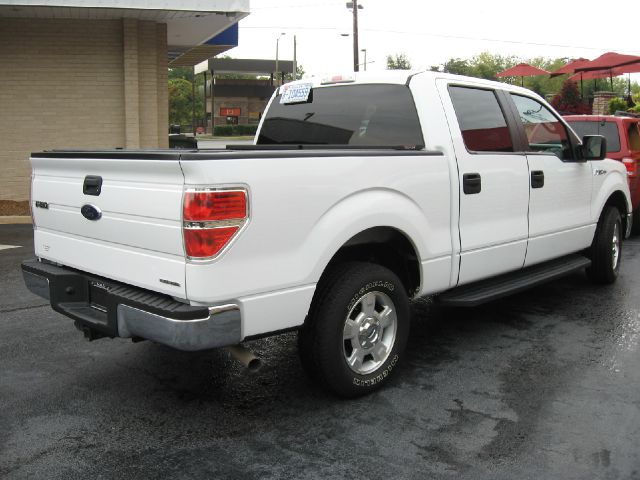 Ford F150 2011 photo 2