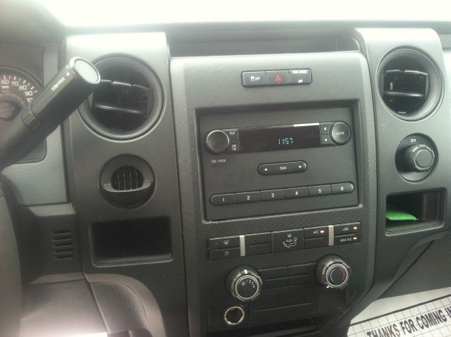 Ford F150 2011 photo 2