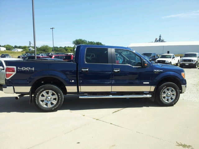 Ford F150 2011 photo 2
