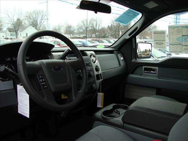 Ford F150 2011 photo 2