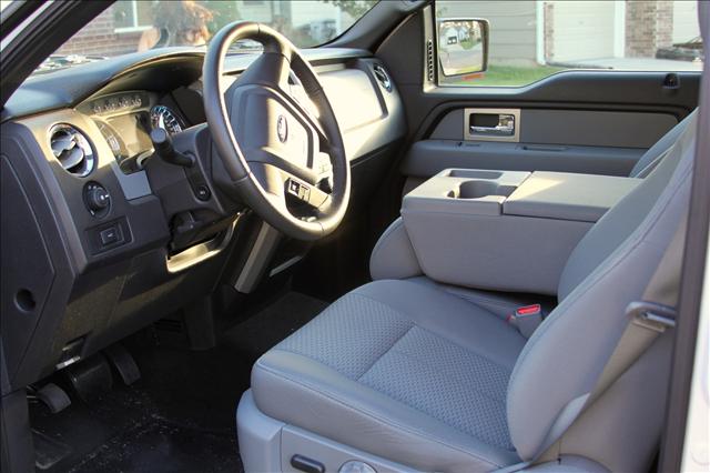 Ford F150 2011 photo 2