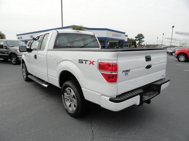 Ford F150 2011 photo 2