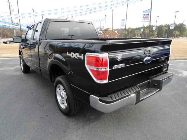 Ford F150 2011 photo 2